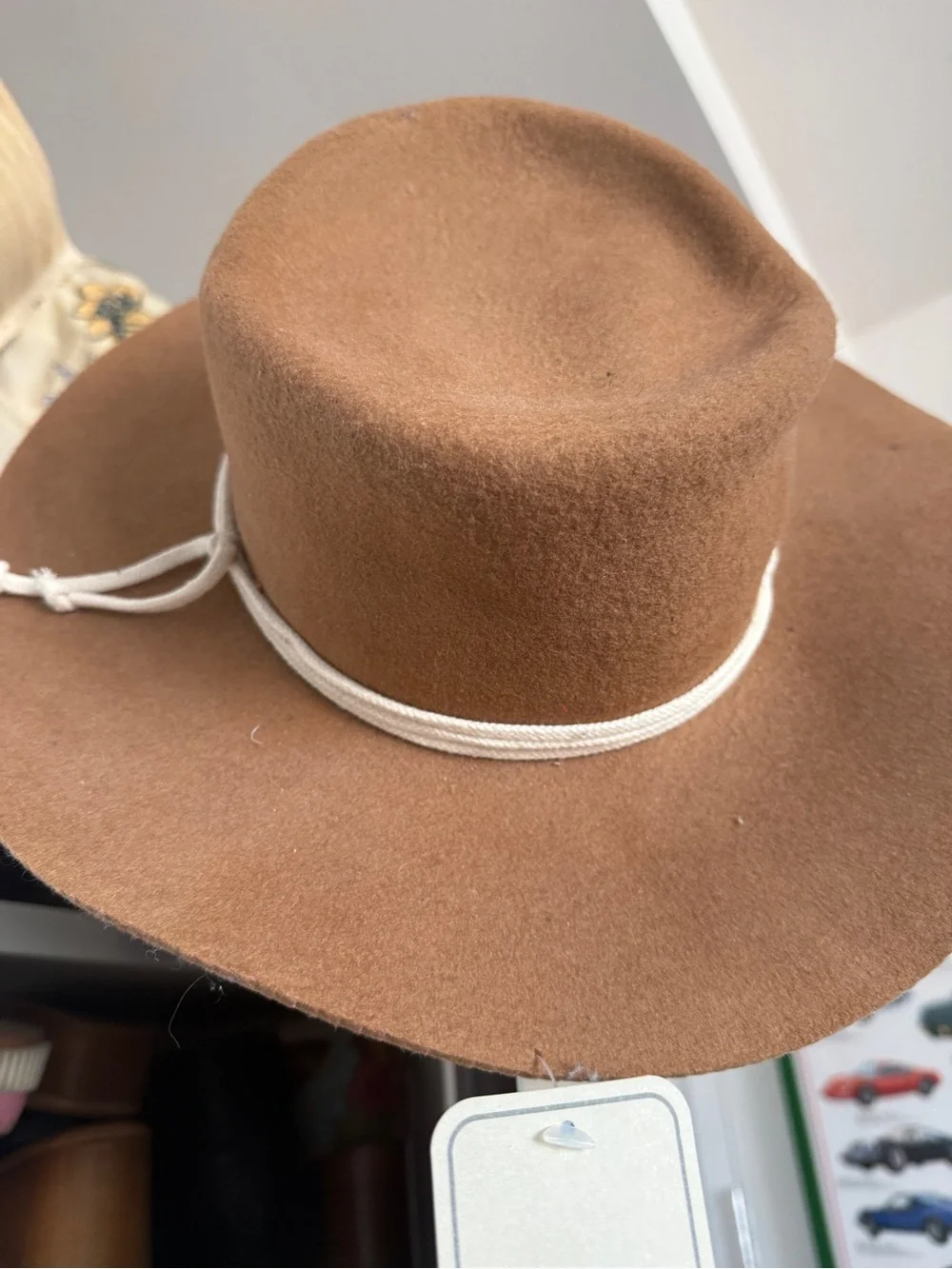 San Diego Hat Company Tan Wide Brim Felt Hat with Cream Braided Band - NWT